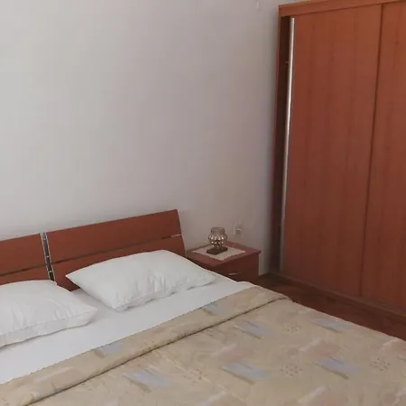 Holiday Zrnovo *